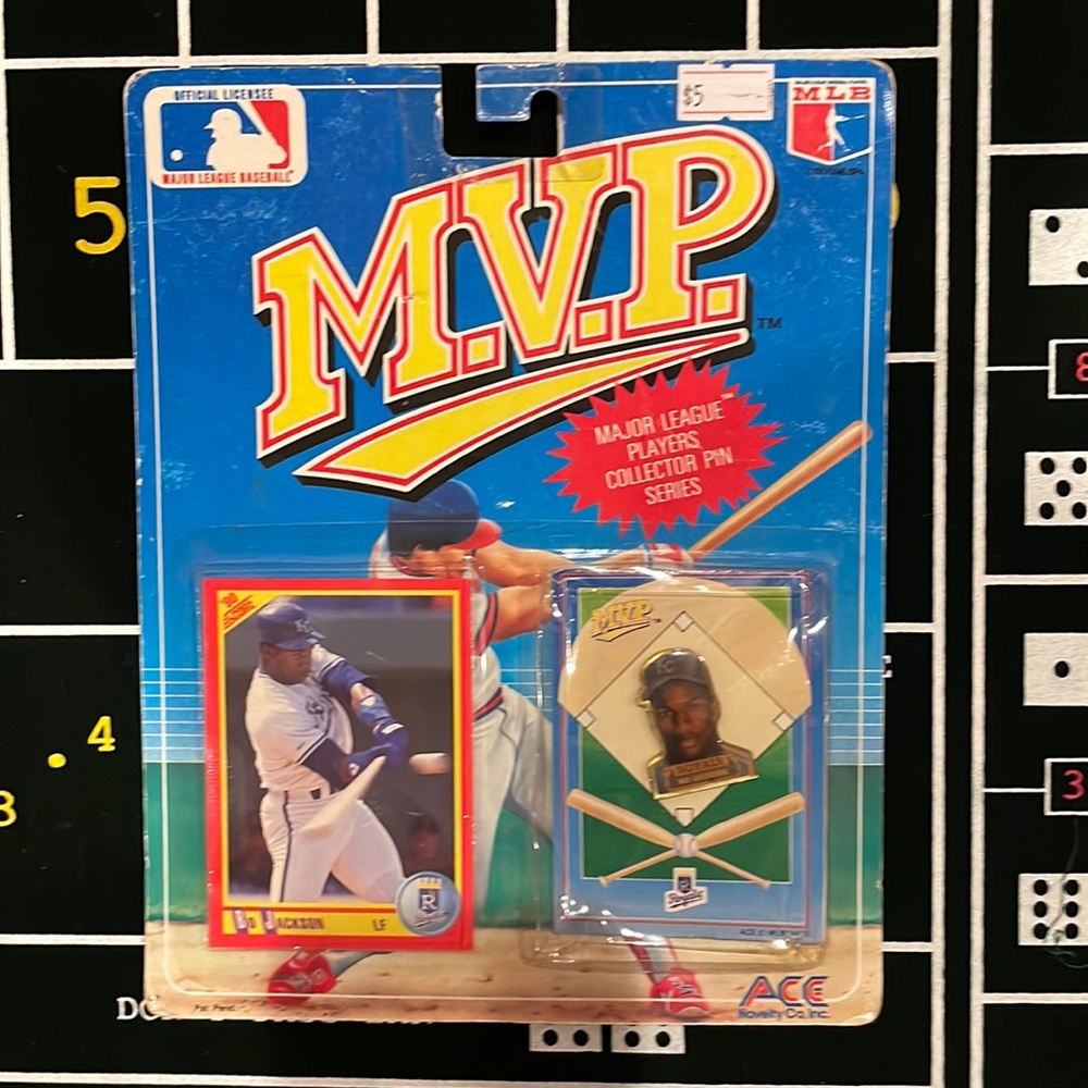 1990 Bo Jackson blister pack